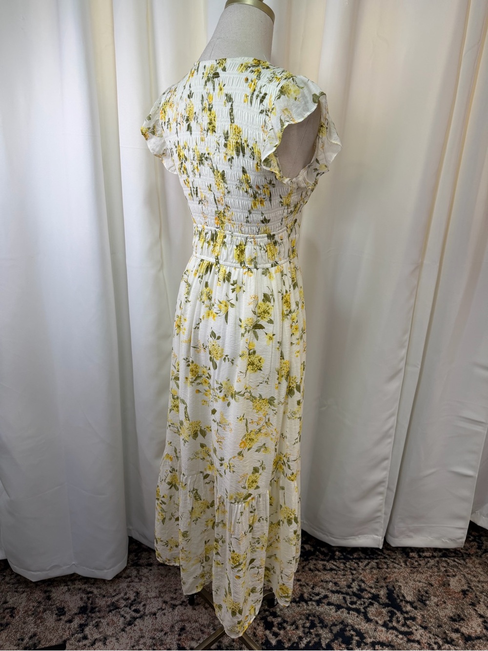 Joie Smocked Yellow Floral V-Neck Midi Dress with Ruffle Cap Sleeves Size Small - Picture 12 of 15